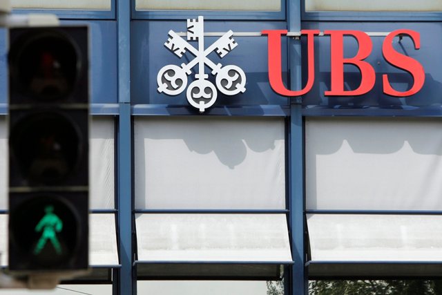 Le titre UBS remonte.