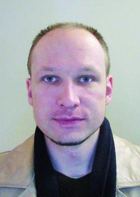 L'extrêmiste de droite Breivik a perpetré la tuerie sur l'île d'Utoeya, car sa bombe n'a pas eu les effets escomptés.