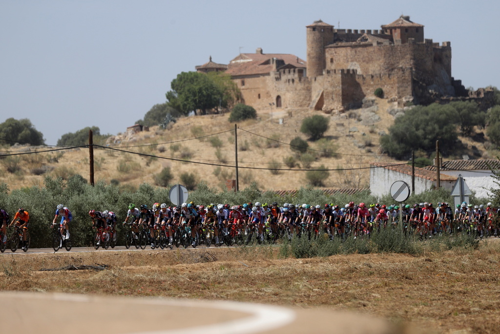 Il s'agit de la première victoire d'étape de Bardet sur le Tour d'Espagne