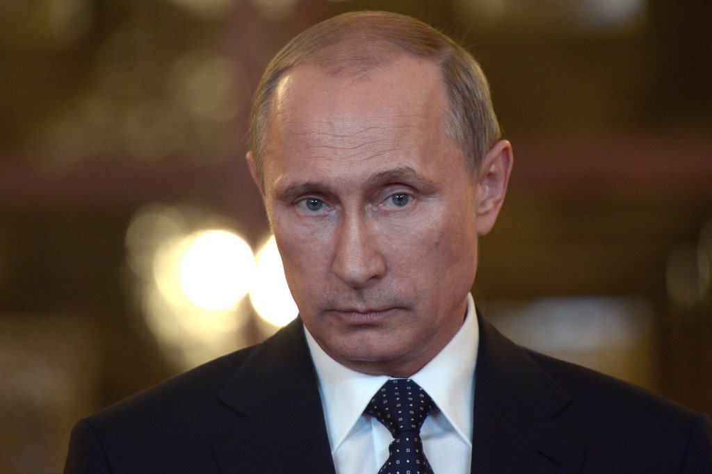 Vladimir Poutine a démenti des informations parues dans la presse russe selon lesquelles la Russie comptait rouvrir une station d'écoutes à Cuba.