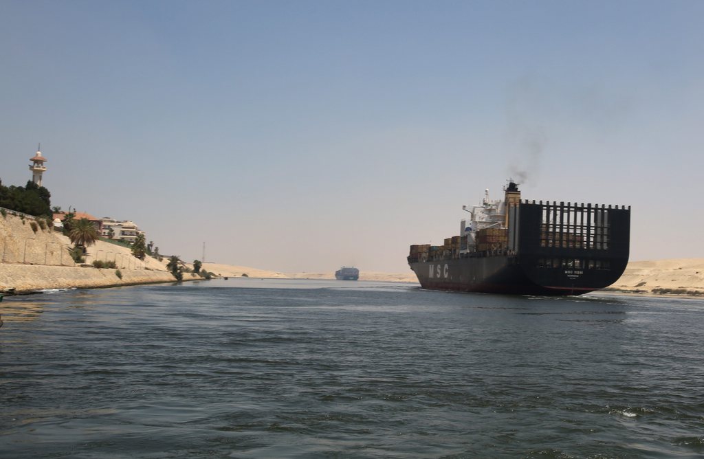 Un second canal de Suez devrait être creusé d'ici août 2015.