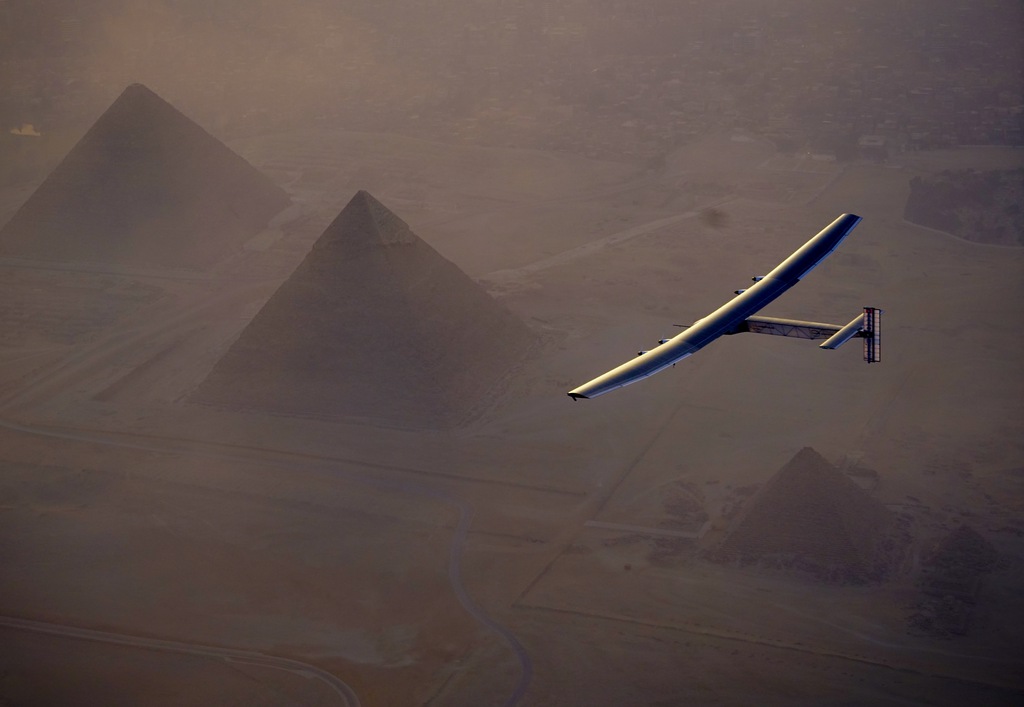 Arrivé le 13 juillet à l'aéroport du Caire, Solar Impulse 2 entamera ainsi la dix-septième et ultime étape de son périple vers les Emirats arabes unis.