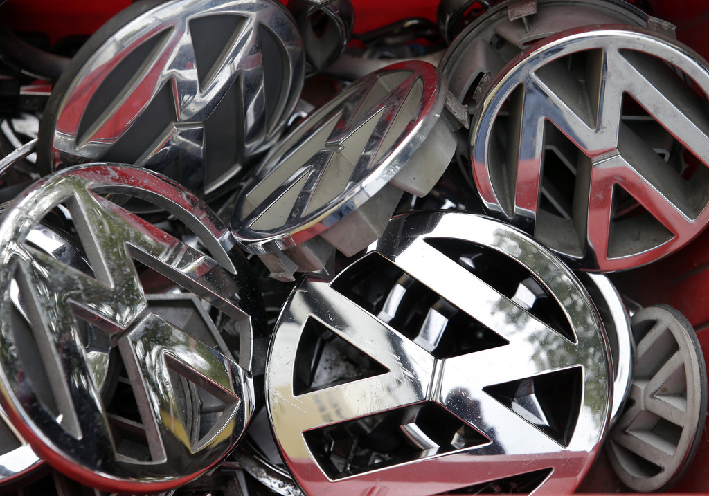 VW a aussi accepté de racheter aux concessionnaires les véhicules aux moteurs truqués qui sont restés dans leurs stocks. 