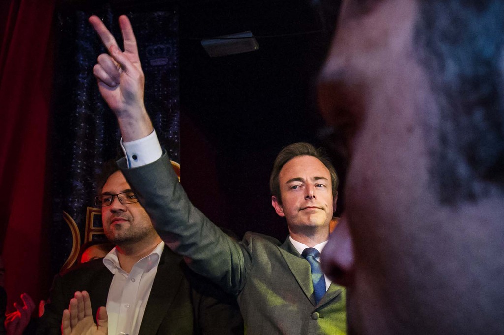 Bart De Wever, leader de la nouveau alliance flamande a réclamé l'abolition des pouvoirs du roi des Belges ce jeudi.