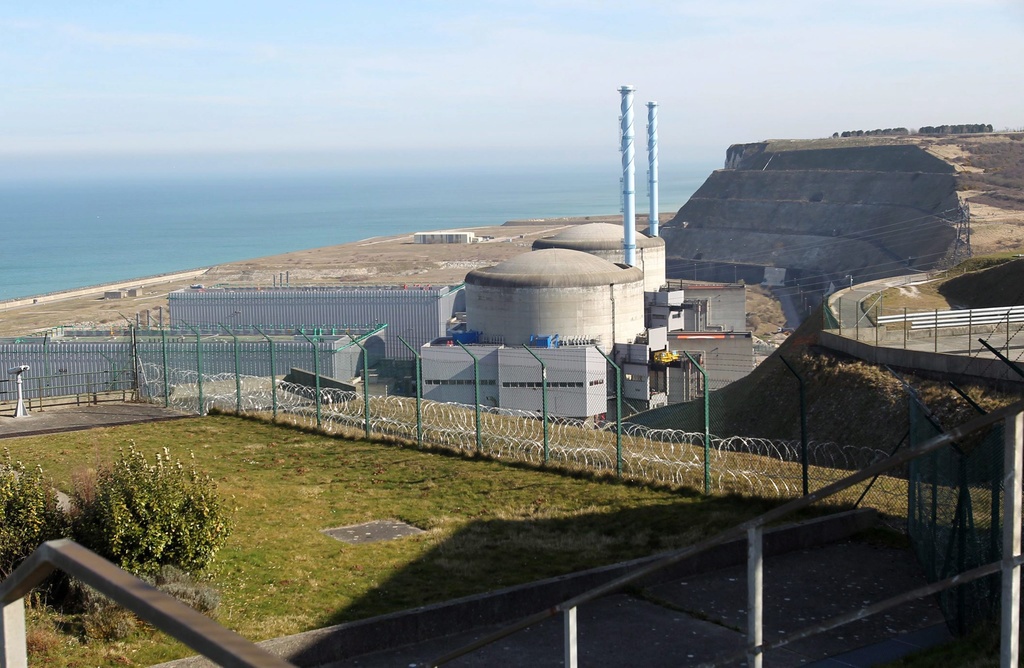 A file photograph dated 15 March 2011 shows the nuclear power plant in Penly, France. Two fires that set off the fire alarm on 05 April 2012 at a nuclear power plant in northern France, causing the automatic shutdown of one of the plant's two reactors have been put out. CAPTION ADDITION ADDING RESTRICTION FRANCE OUT EPA/FRED HASLIN / MAXPPP FRANCE OUT