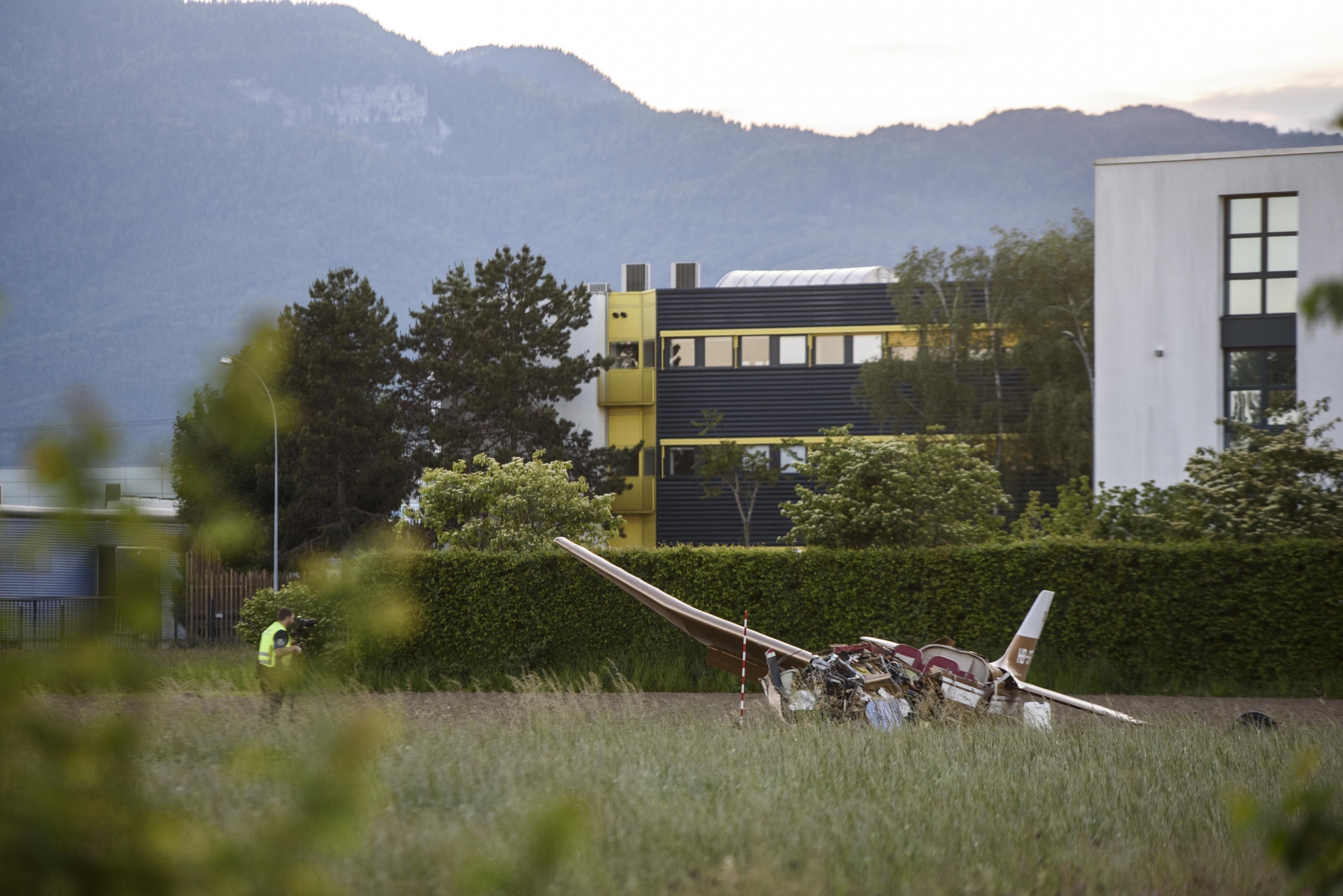 L'avion s'était écrasé dans un champ des Avouillons, juste après le décollage. Les conclusions de l'enquête n'ont pas encore été rendues.