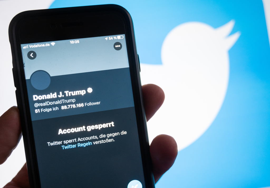 En janvier, après l'invasion du Capitole par des partisans du milliardaire républicain, Twitter avait suspendu puis supprimé le profil de Donald Trump.