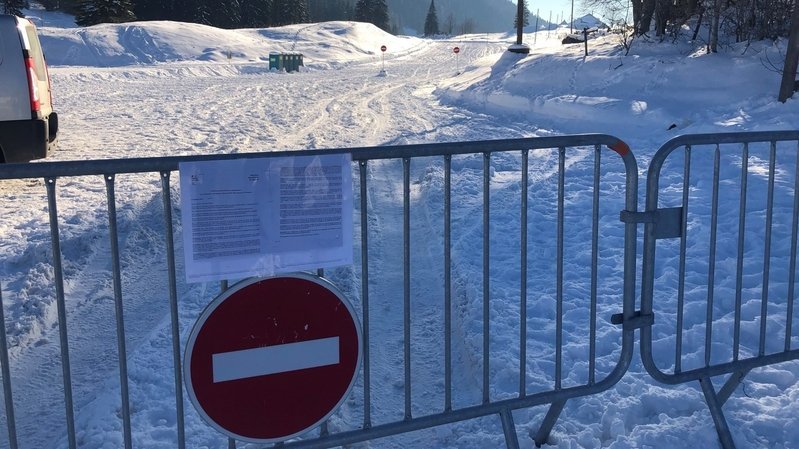 Le tribunal administratif de Besançon a suspendu mardi un arrêté pris par le préfet du Jura qui interdisait l'accès à ce parking pour cause de pandémie du coronavirus.