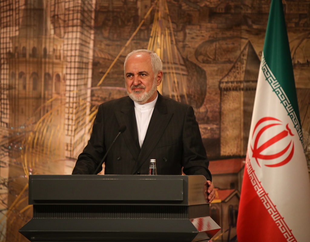 Téhéran "annulera immédiatement" ses mesures de rétorsion si les Etats-Unis "lèvent sans condition toutes les sanctions imposées, réimposées ou rebaptisées par Trump", a tweeté le ministre iranien des Affaires étrangères, Mohammad Javad Zarif (ARCHIVES).