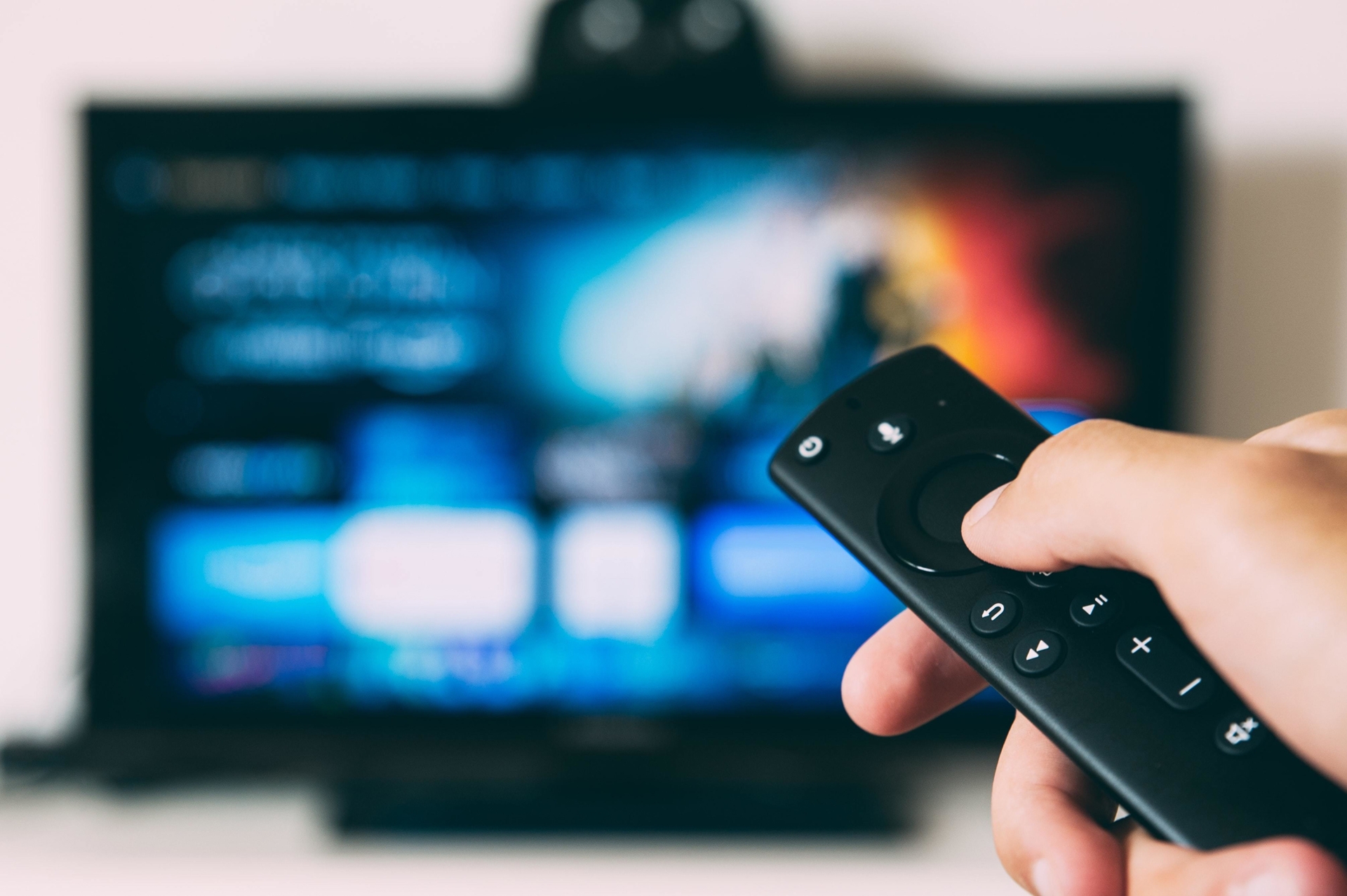 En 2021, internet est devenu le moyen de réception TV le plus utilisé en Suisse, dépassant ainsi la réception par câble.