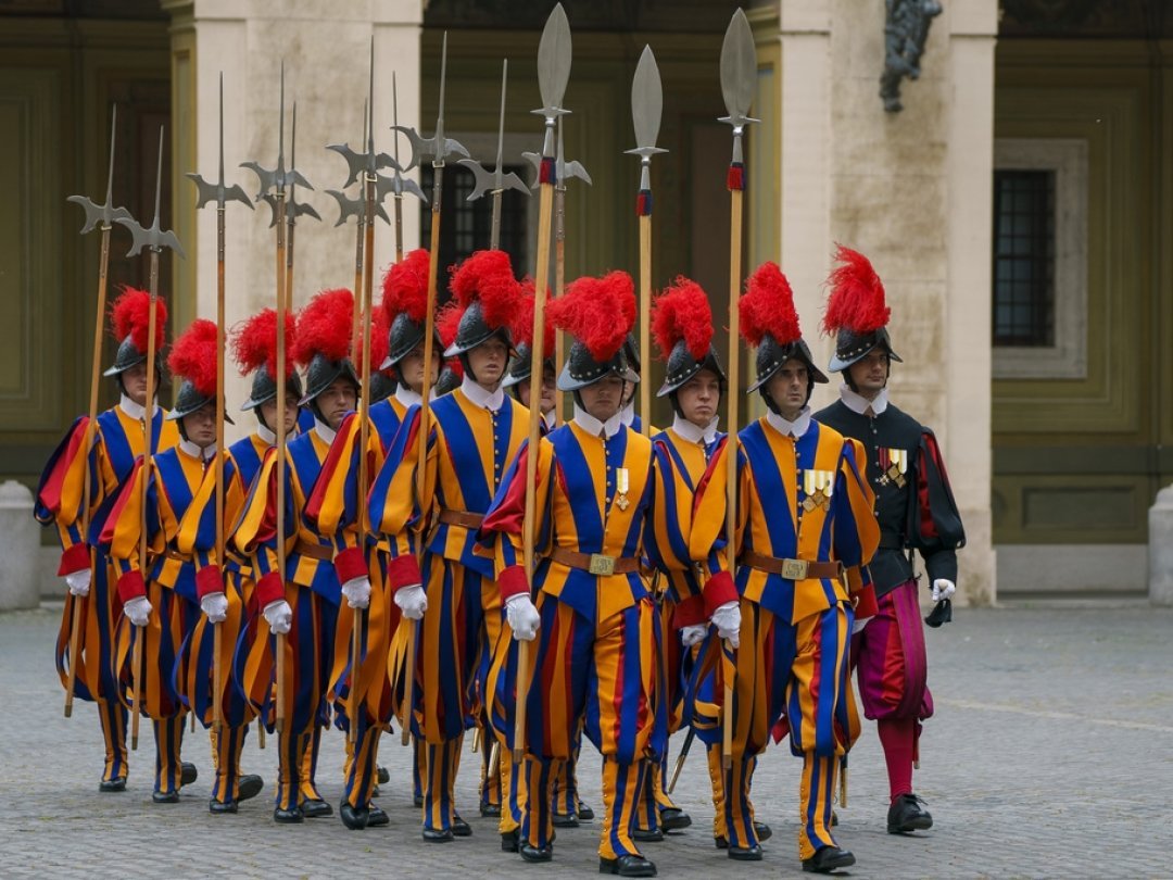 12 des 36 nouveaux gardes suisses au Vatican sont francophones.