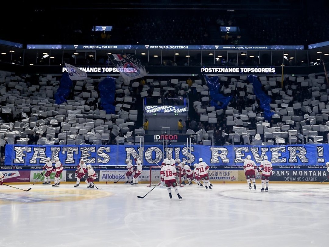 La BCF Arena de Fribourg est l'une des deux patinoires qui accueilleront le Mondial 2026 en Suisse.