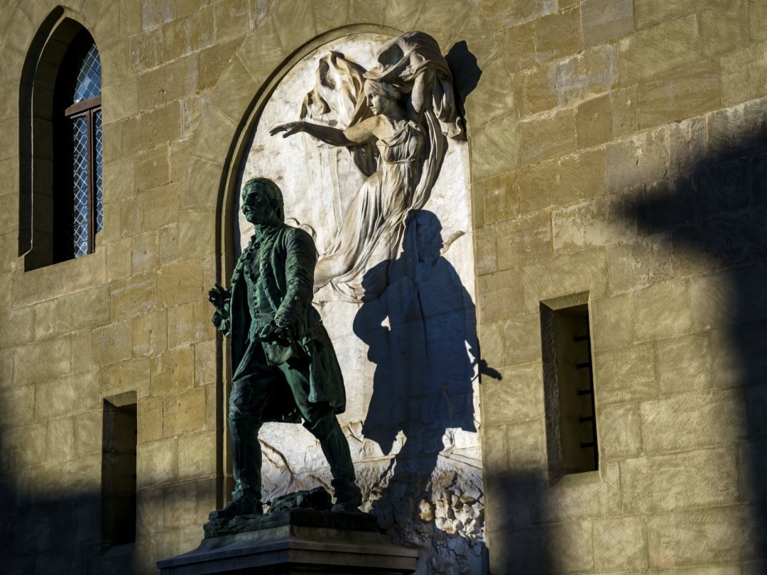 La statue du Major Davel devant le château Saint-Maire à Lausanne est elle même inspirée du tableau de Charles Gleyre, peint plus d'un siècle après le décès du personnage.