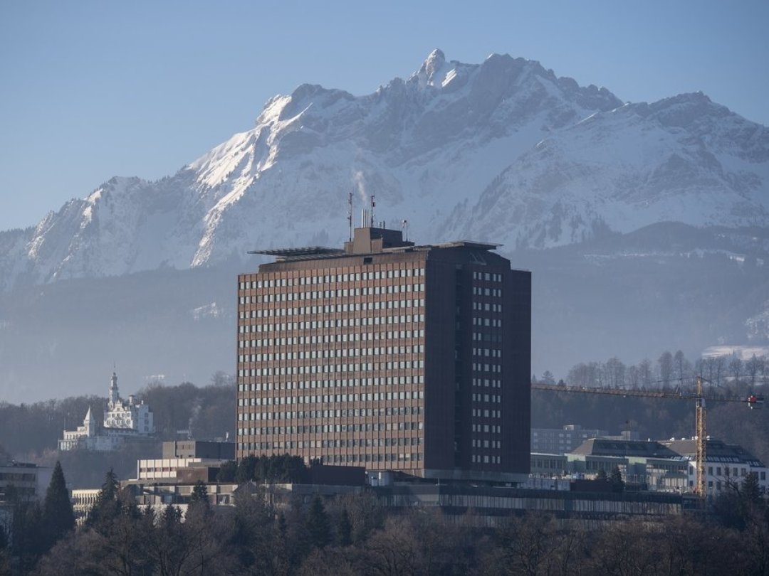 Le nouveau-né a été enlevé lundi matin à l'hôpital cantonal de Lucerne.