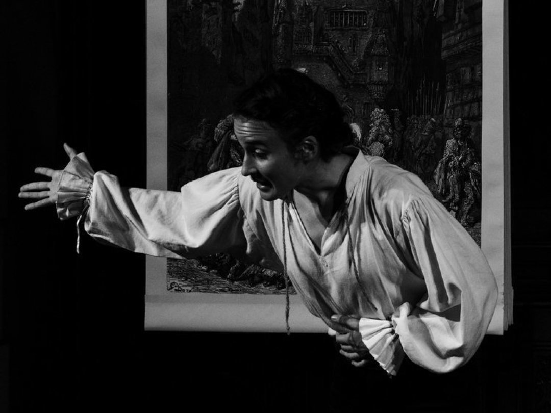 A Mies, un spectacle à l’esprit troubadour redonne vie à des gravures de Gustave Doré. Entrecoupé de musique classique «live», le jeu théâtral de Lydia Weyrich, de la compagnie morgienne Renaissance, y incarne le personnage légendaire du juif errant.