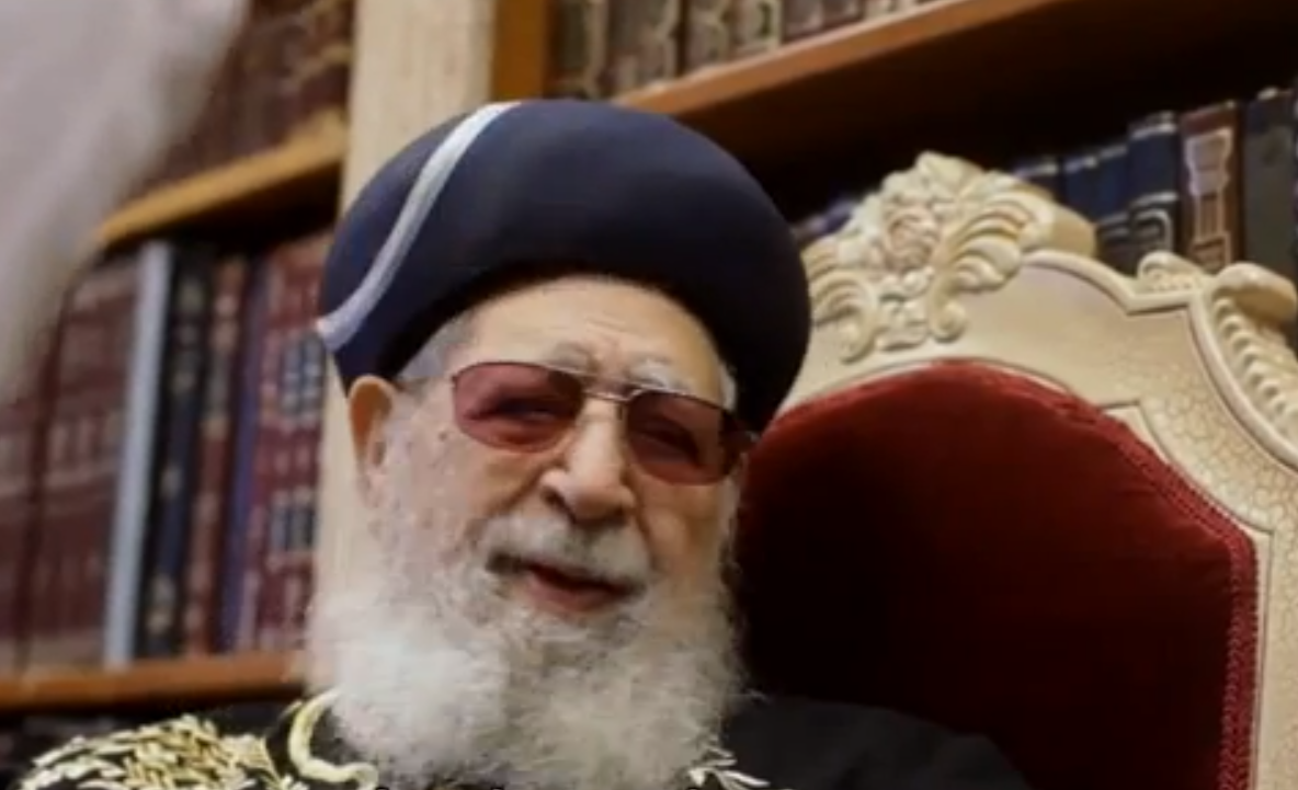 Considéré comme le rabbin le plus influent d'Israël, Ovadia Yossef est décédé lundi à l'âge de 93 ans. Il était notamment le chef spirituel du parti ultra-orthodoxe sépharade Shass.