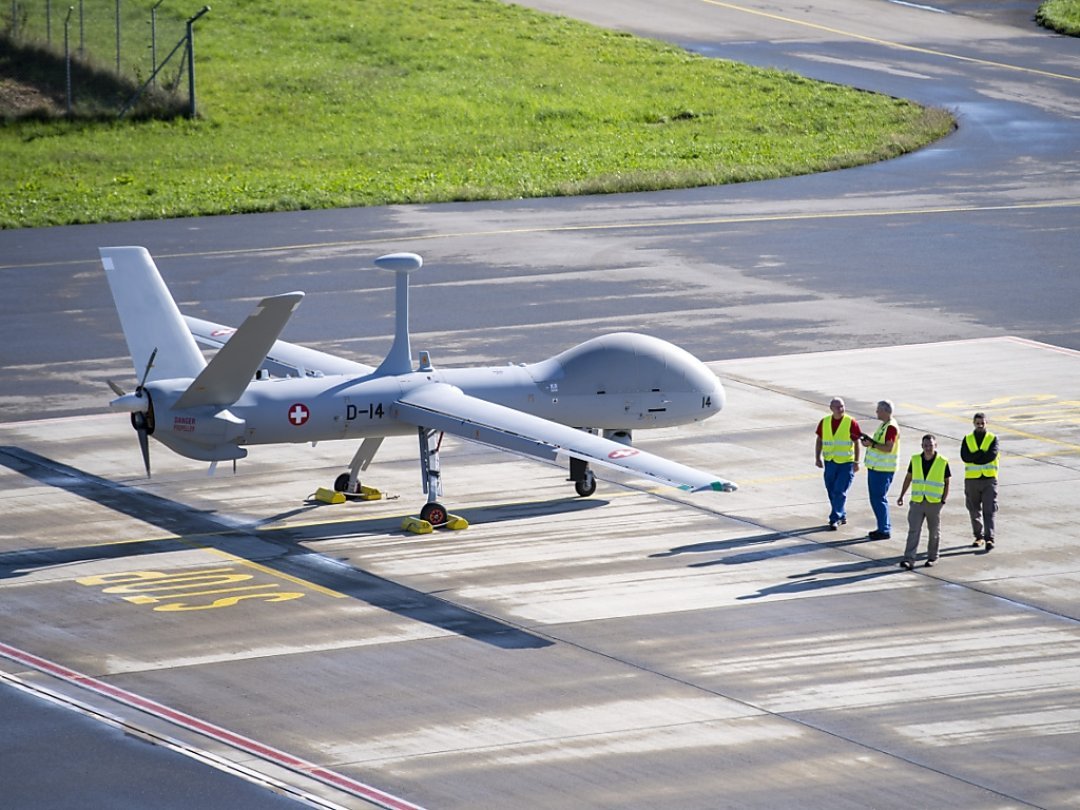 Les drones de reconnaissance ADS 15 resteront cloués au sol (illustration).