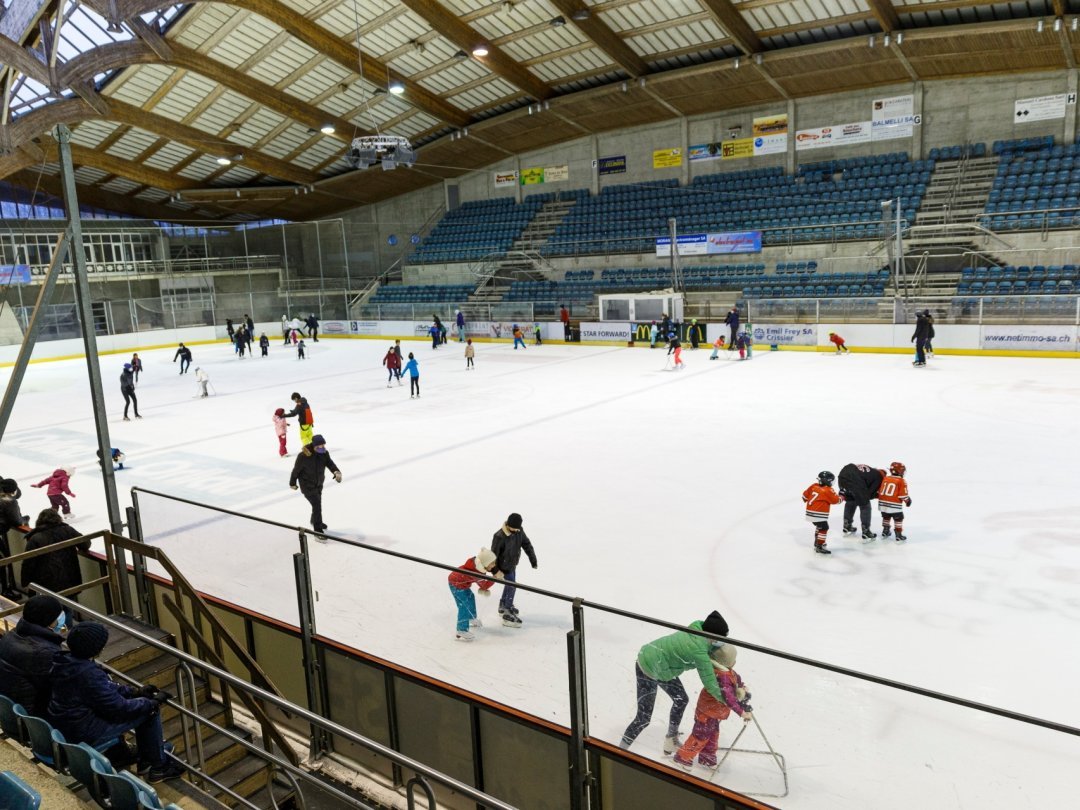 La patinoire est une infrastructure très appréciée du public et des clubs sportifs, mais gourmande en énergie.
