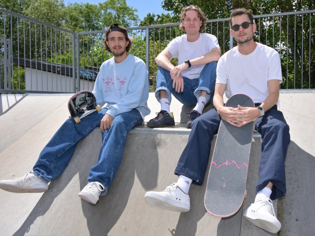 Théo Dao, Loïc Beirnaert et Christopher Thévenot, membres du comité de Nyon région skateboard association, multiplient les démarches pour obtenir un skatepark à l'abri des intempéries.