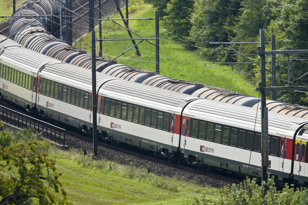 Pour des raisons de sécurité, le trafic entre Berne et Olten a été momentanément interrompu.