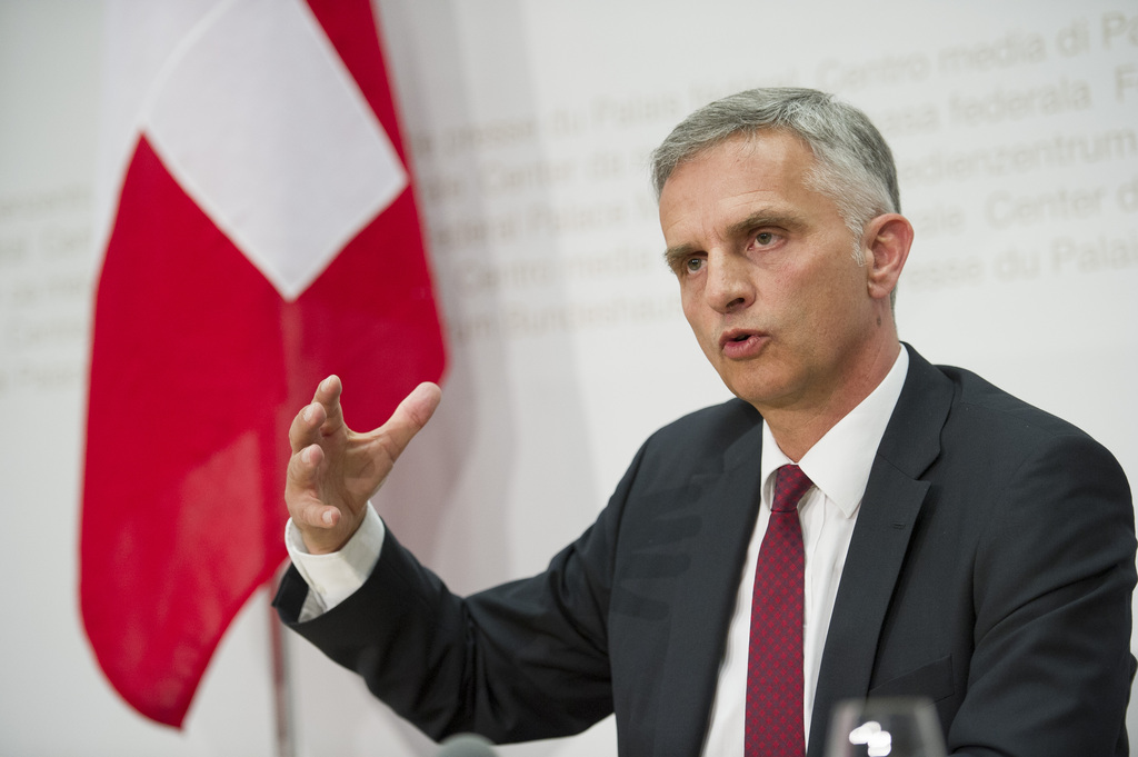 Face aux critiques duz Conseil national après le vote du 9 février, le ministre des affaires étrangères Didier Burkhalter a rappelé l'influence de la politique étrangère sur la politique intérieure de la Suisse.
