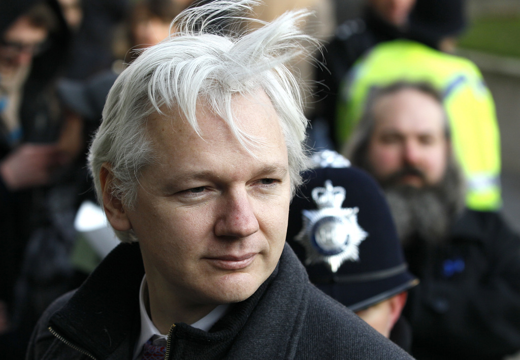Julian Assange n'a pas encore dit s'il acceptait de faire ses premiers pas sur un podium.
