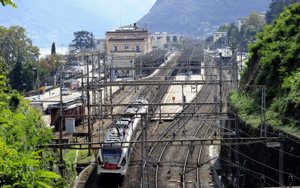 Les travaux en gare de Lugano ont débuté en 2012 et se poursuivront jusqu'en 2016. 