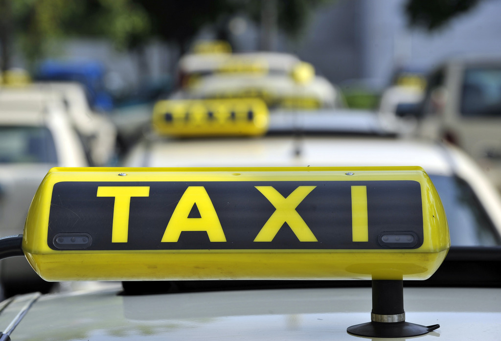 Le jeune homme de 33 ans conduisait très régulièrement son taxi sans permis.