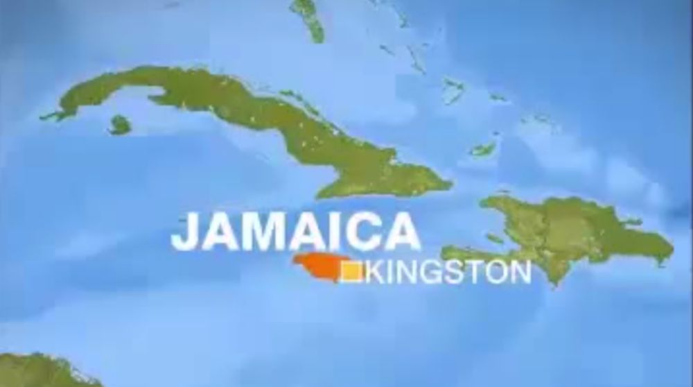 Un petit avion monomoteur américain muet, brièvement escorté par deux chasseurs américains F-35, s'est écrasé au large de la Jamaïque vendredi. Au moins deux occupants sont morts.