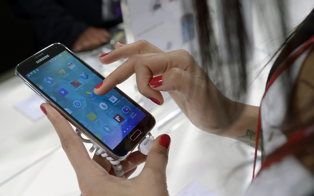Samsung veut réduire d'un quart à un tiers le nombre de smartphones qu'il compte lancer sur le marché en 2015.