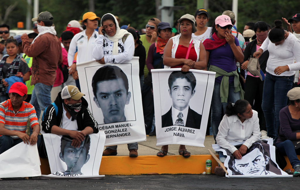 A Guerrero, le peuple dénonce la disparition suspecte de 43 étudiants depuis fin septembre. 