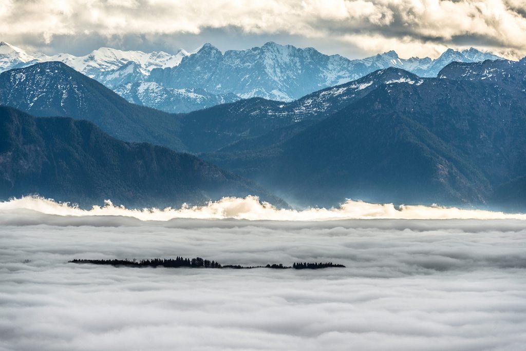 Les huit pays alpins souhaitent davantage collaborer dans leur lutte contre le changement climatique.