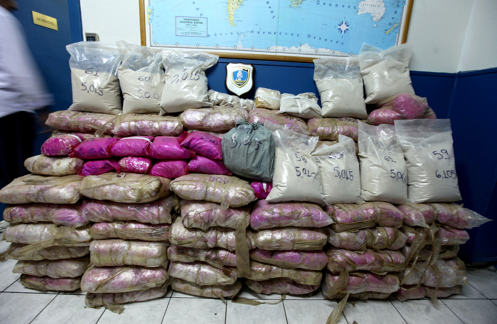 Pas moins de 174 kilos d'héroïne "hautement concentrée" ont été saisis au cours d'une opération de police dans la région de Moscou.