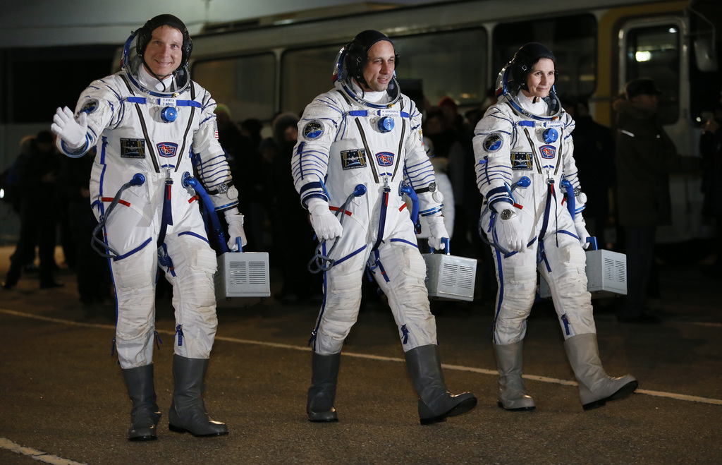 Un vaisseau spatial russe Soyouz, avec à son bord la première femme italienne de l'histoire, s'est amarré sans encombre lundi à la station spatiale internationale (ISS). Outre Samantha Cristoforetti, il transportait un cosmonaute russe, Anton Chkaplerov, et un astronaute américain, Terry Virts.