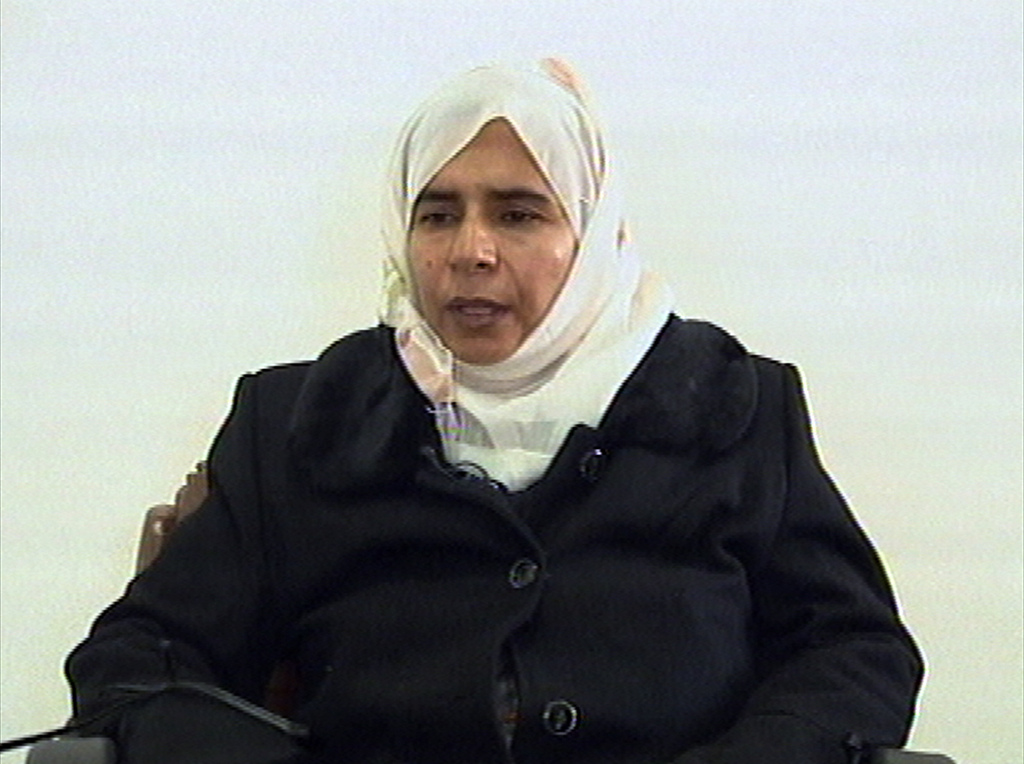 Sajida Al-Rishawi, en novembre 2005 sur une chaîne de télévision jordanienne.