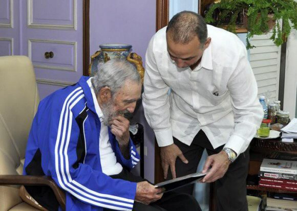 Fidel Castro (en bleu), ici en mars 2015.