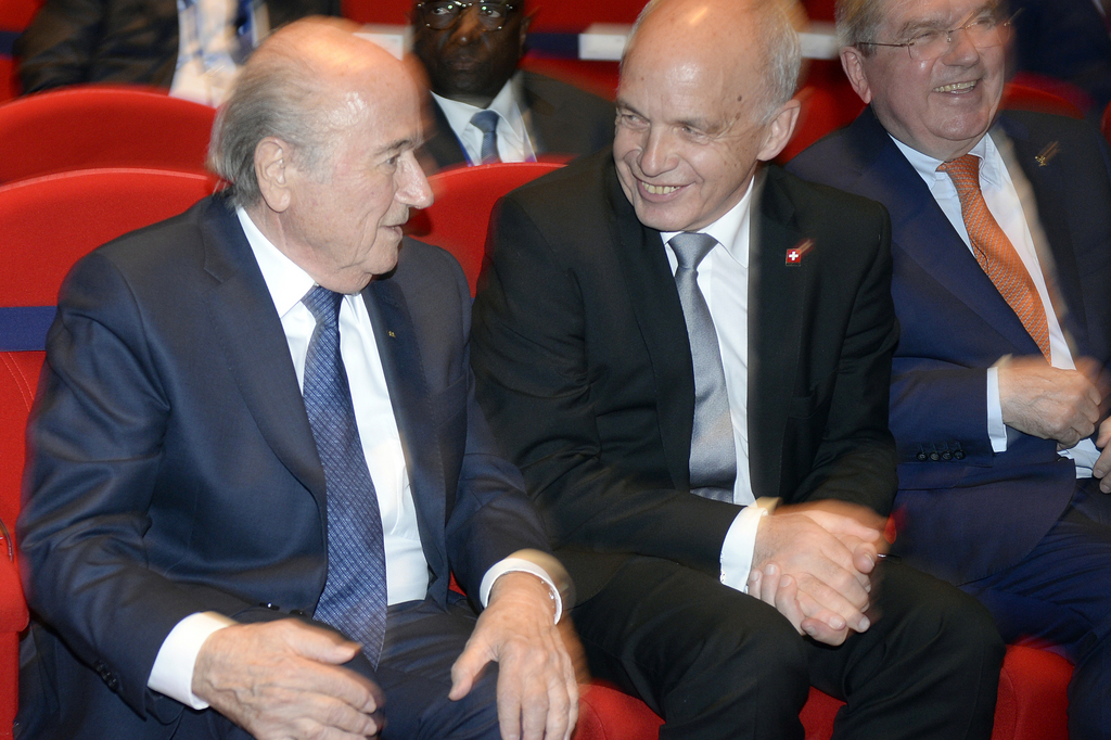 Sepp Blatter et Ueli Maurer tout sourire avant l'ouverture du congrès de la FIFA, à Zurich.