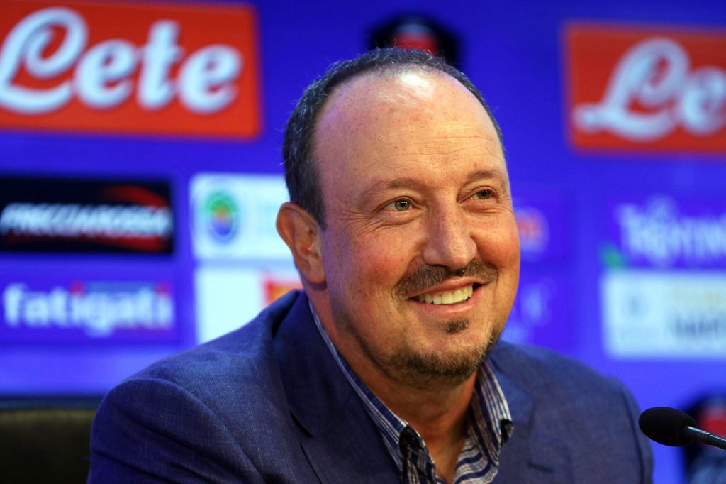 La tâche de Rafael Benitez s'annonce difficile: il succède à un Carlo Ancelotti très apprécié par les joueurs.