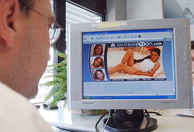 Le cas a été découvert en 2009, il s'agit de la plus importante affaire de pédophilie sur internet dans le canton de Berne. 
