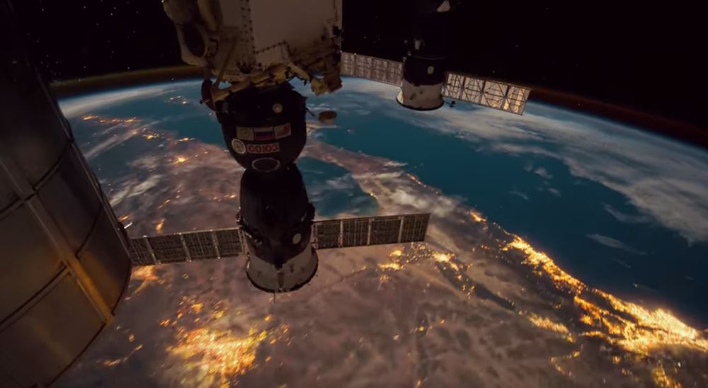 Le blogger russe Dmitri Pisankodes a compilé des images de la terre capturées depuis l'ISS pour réaliser un Timelapse à couper le souffle.