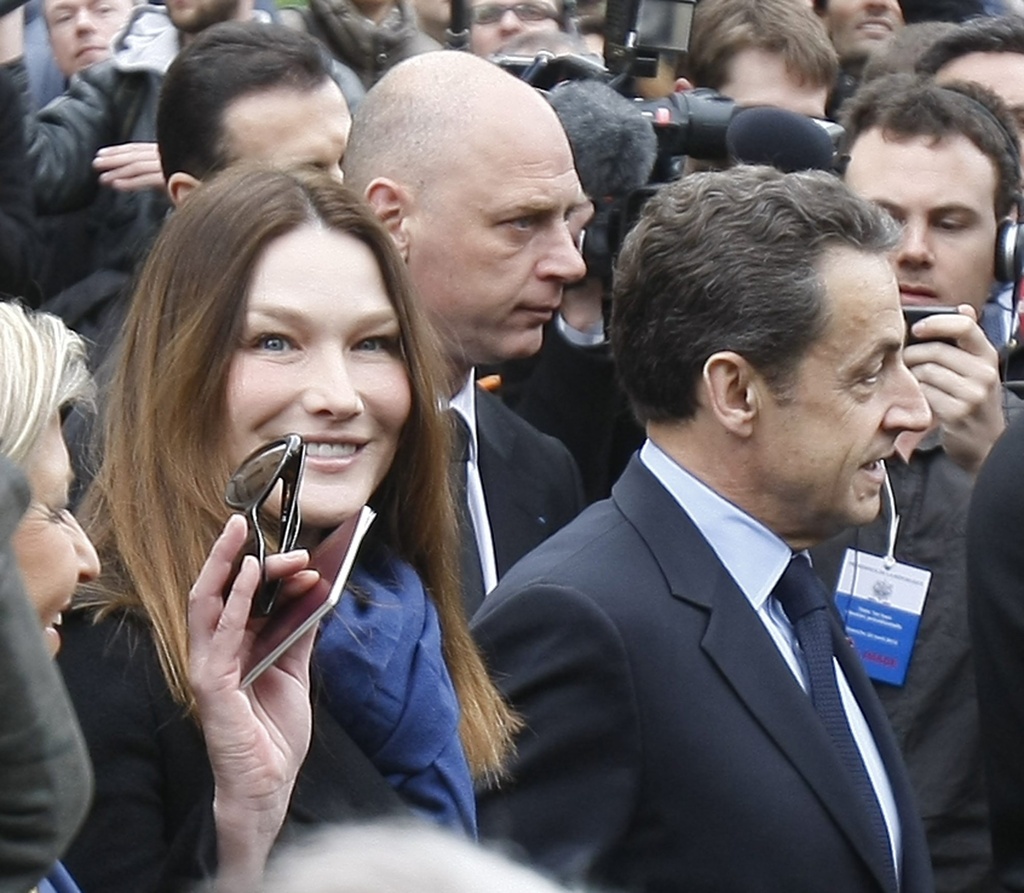 Nicolas Sarkozy et don Carla Bruni-Sarkozy.