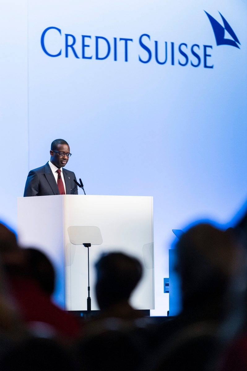 Tidjane Thiam, CEO Credit Suisse, informs the shareholders about a capital increase during an extraordinary general assembly in Bern, Switzerland, Thursday, November 19, 2015. (KEYSTONE/Dominic Steinmann) SCHWEIZ CREDIT SUISSE CAPITAL INCREASE