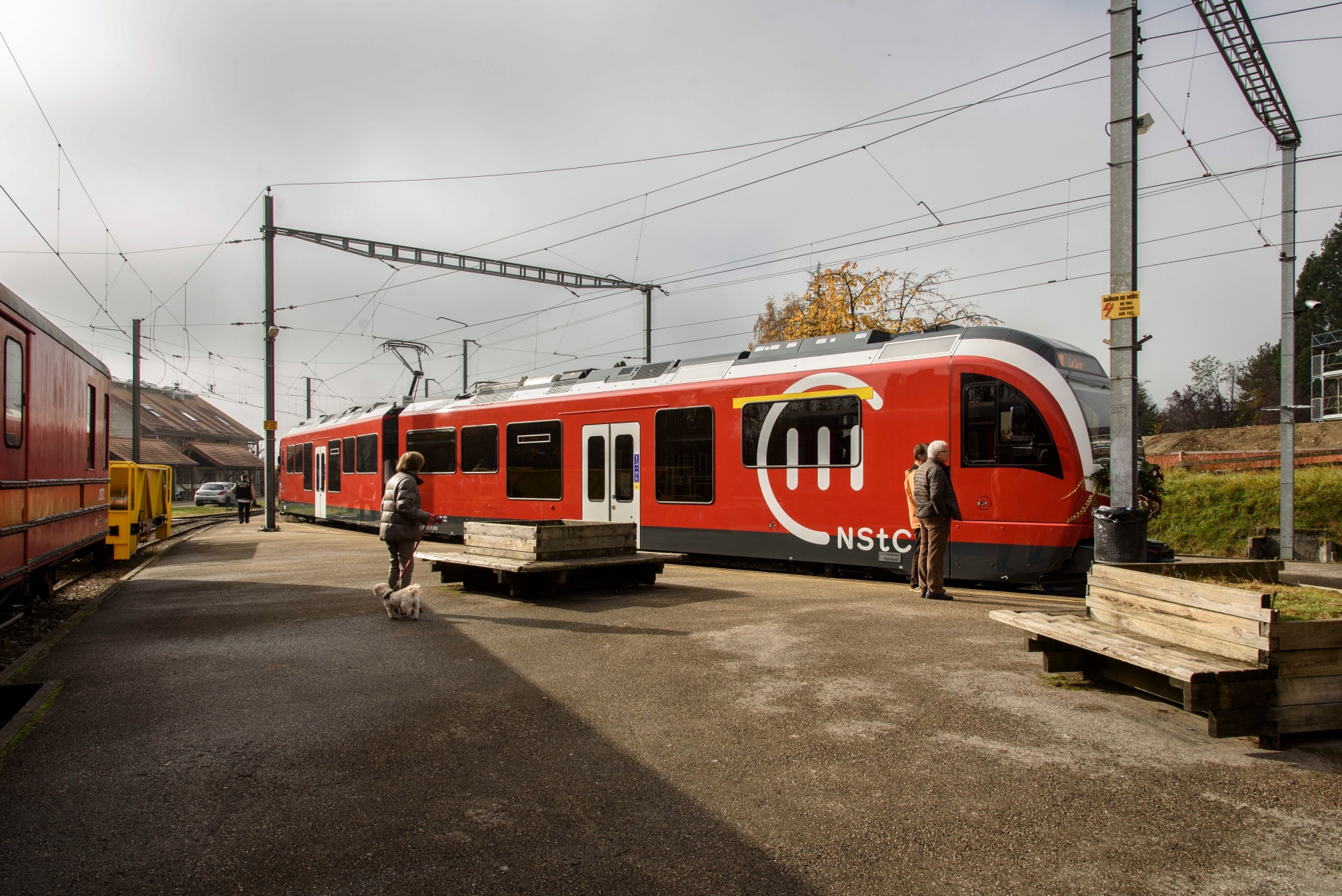 Nyon, jeudi 5 novembre 2015, inauguration des nouvelles rames de train Stadler du Nyon-Saint-Cergue, photos Cédric Sandoz