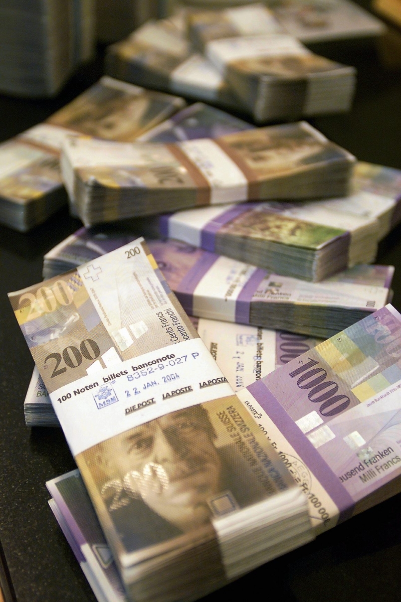 Billets de banque suisses.



Neuchatel, le 24 janvier 2004

Photo: David Marchon

 ARGENT