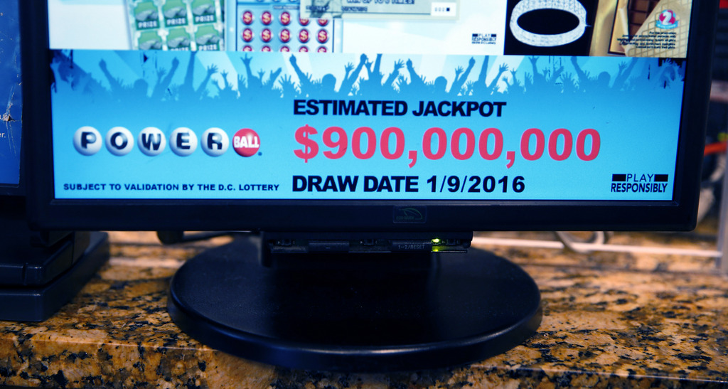 Le jackpot de 900mio de dollars correspond à une estimation de la somme totale que percevrait un gagnant qui choisirait de recevoir un versement annuel sur 29 ans. 