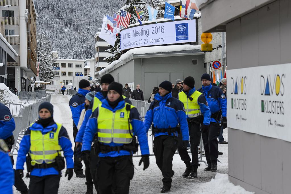 Des policiers de toute la Suisse sont venus appuyer la sécurité à Davos.