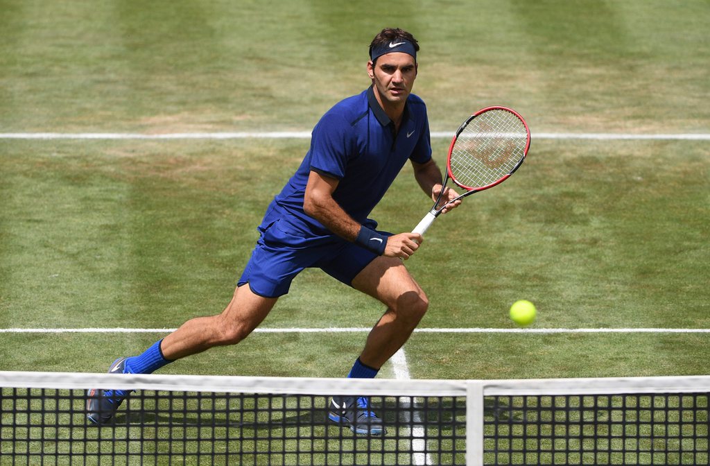 Roger Federer ne semble pas vraiment croire à la version avancée par Sharapova pour se défendre.