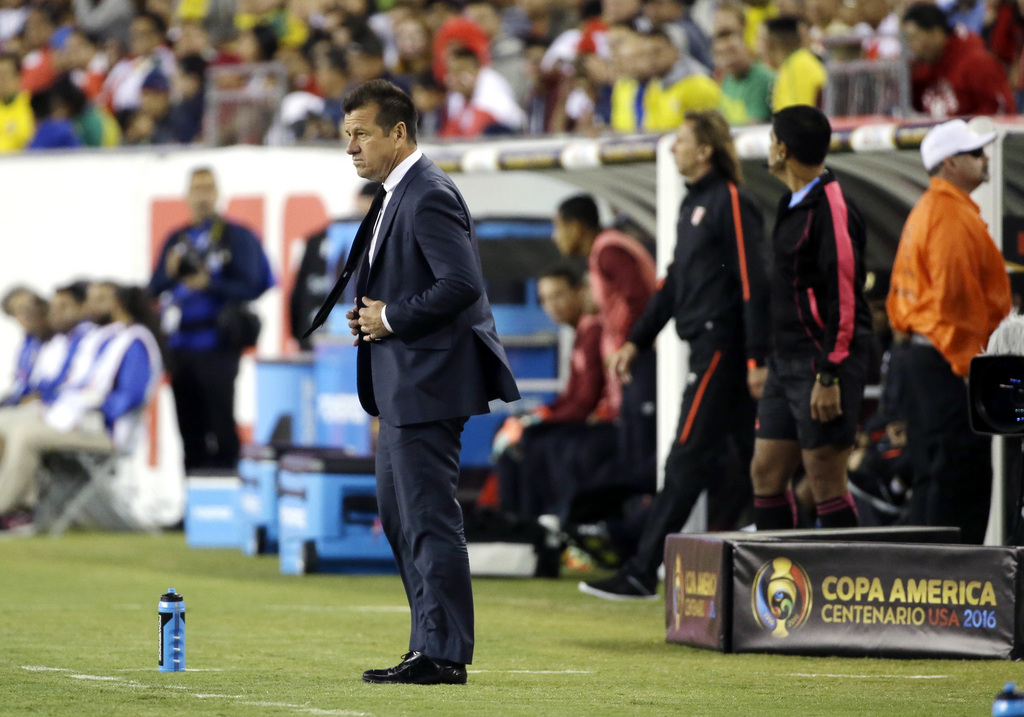 Brazil's head coach Dunga watches during a Copa America Group B soccer match against Peru on Sunday, June 12, 2016, in Foxborough, Mass. (AP Photo/Elise Amendola)
