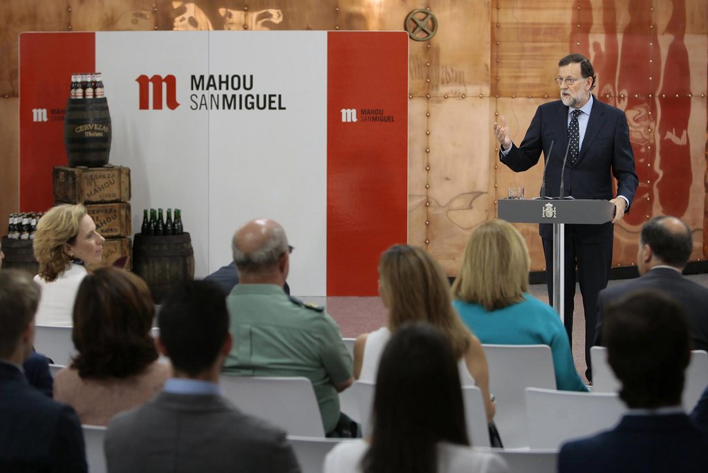 Avec seulement 137 élus sur 350, Mariano Rajoy est loin de la majorité absolue nécessaire à un gouvernement.