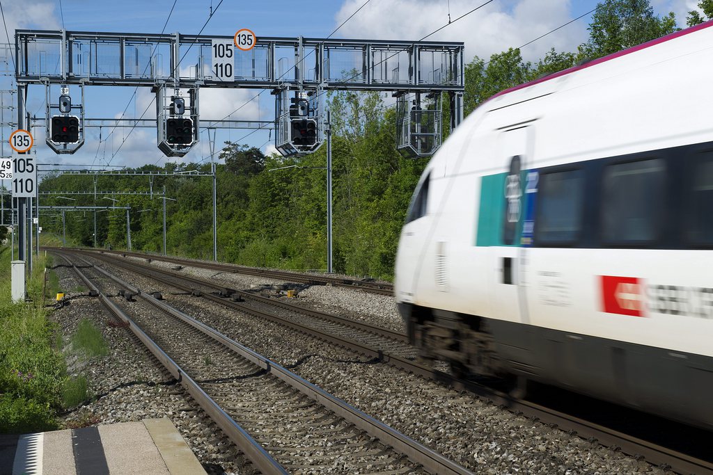 Les CFF ont par ailleurs lancé, en avril 2012, un appel d'offre pour l'acquisition de 29 nouveaux trains pour le trafic nord-sud.